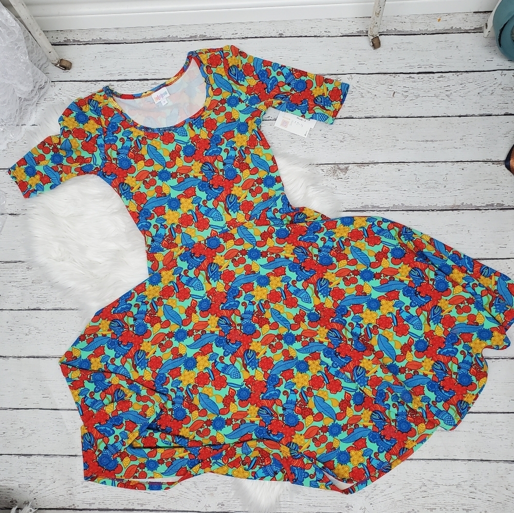 Lularoe  Nicole Paisley Mandela Mint  small  nwt